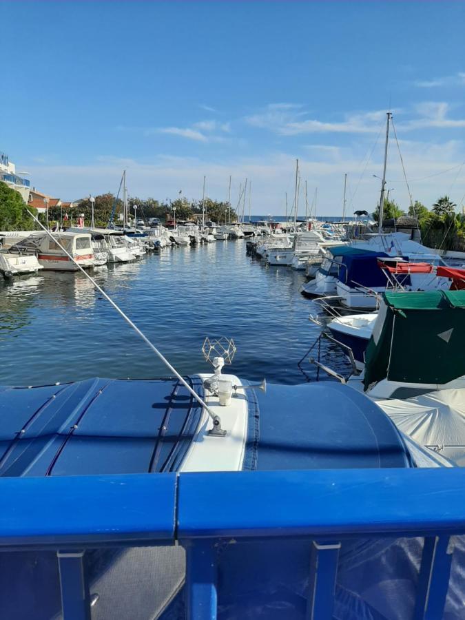 Les Iles D'Or Au Port De Hyeres Grand Studio Climatise Exterior foto